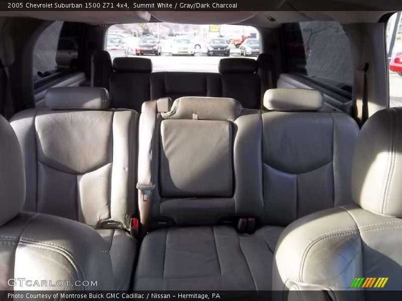 Summit White / Gray/Dark Charcoal 2005 Chevrolet Suburban 1500 Z71 4x4