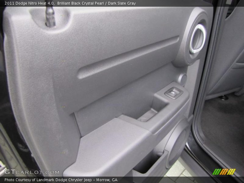 Brilliant Black Crystal Pearl / Dark Slate Gray 2011 Dodge Nitro Heat 4.0
