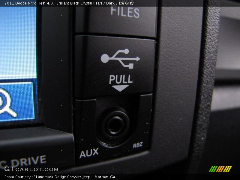 Brilliant Black Crystal Pearl / Dark Slate Gray 2011 Dodge Nitro Heat 4.0