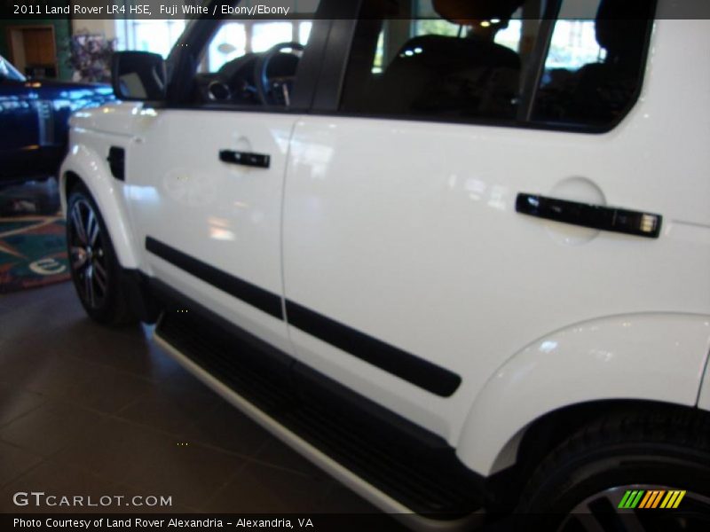 Fuji White / Ebony/Ebony 2011 Land Rover LR4 HSE