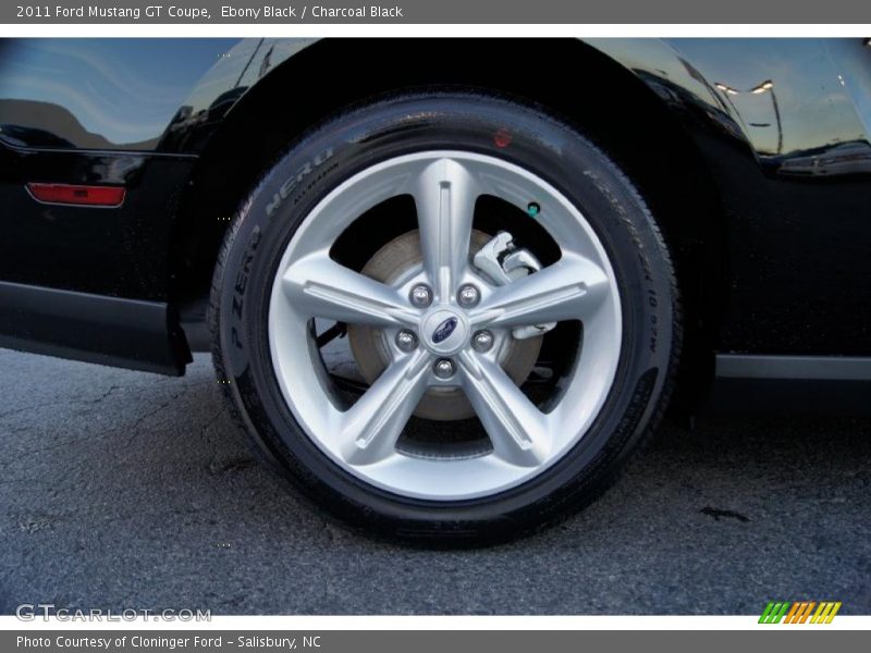  2011 Mustang GT Coupe Wheel