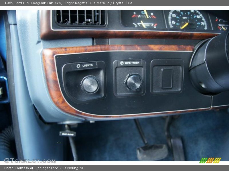 Controls of 1989 F150 Regular Cab 4x4