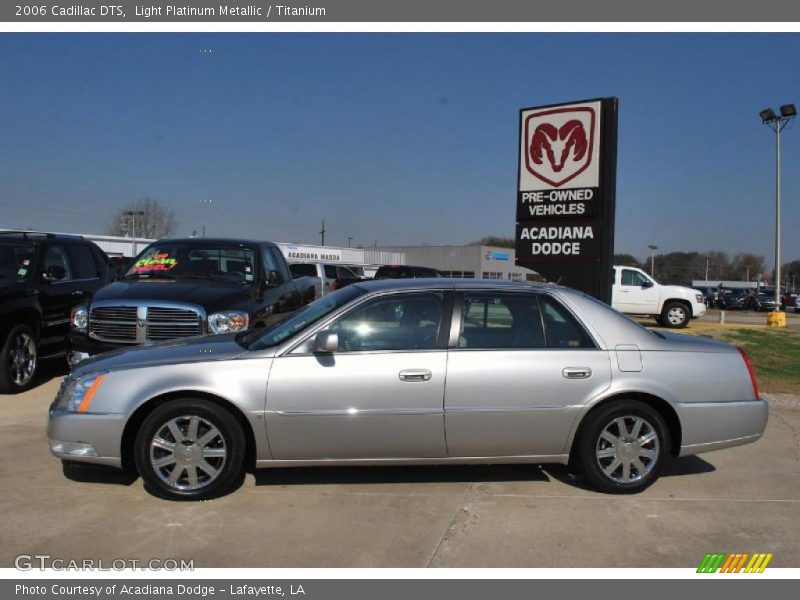 Light Platinum Metallic / Titanium 2006 Cadillac DTS