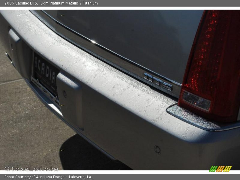 Light Platinum Metallic / Titanium 2006 Cadillac DTS