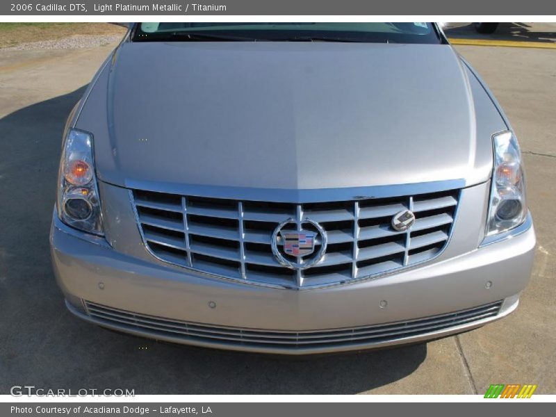 Light Platinum Metallic / Titanium 2006 Cadillac DTS