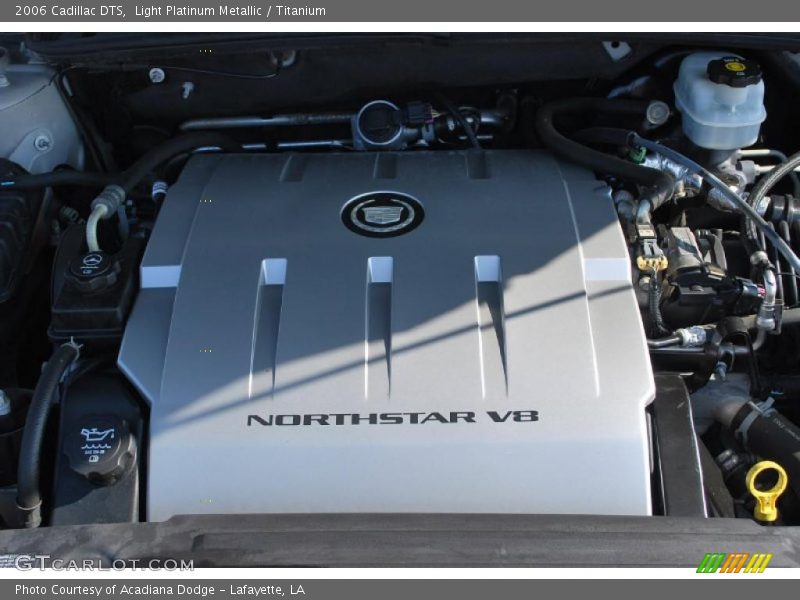 Light Platinum Metallic / Titanium 2006 Cadillac DTS