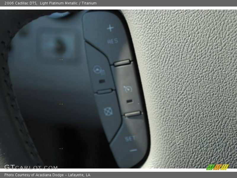 Light Platinum Metallic / Titanium 2006 Cadillac DTS