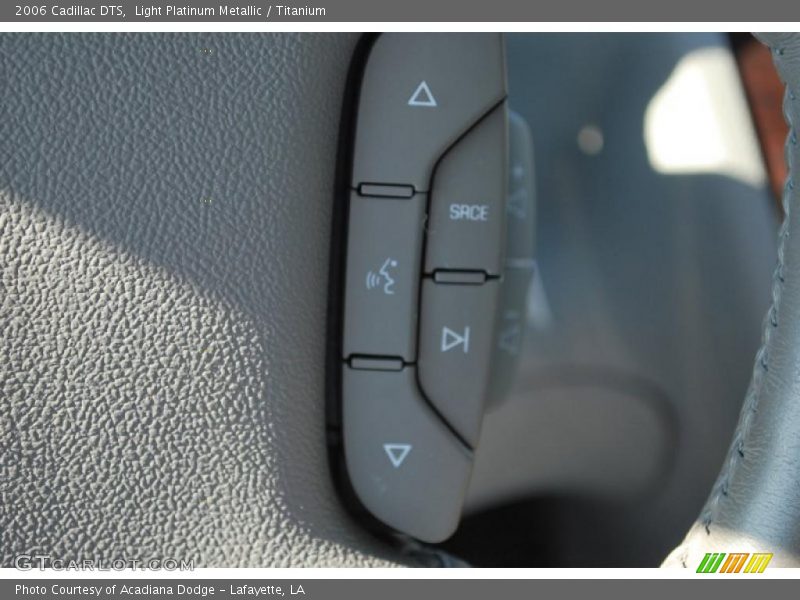 Light Platinum Metallic / Titanium 2006 Cadillac DTS
