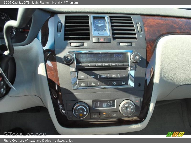Light Platinum Metallic / Titanium 2006 Cadillac DTS