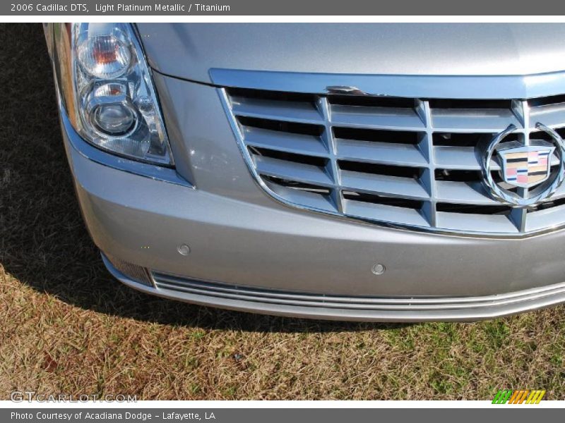Light Platinum Metallic / Titanium 2006 Cadillac DTS
