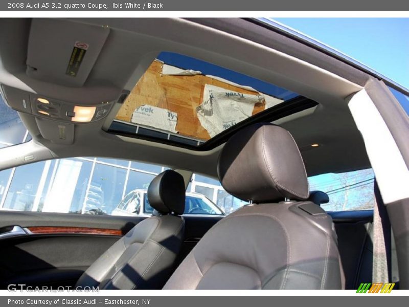 Ibis White / Black 2008 Audi A5 3.2 quattro Coupe
