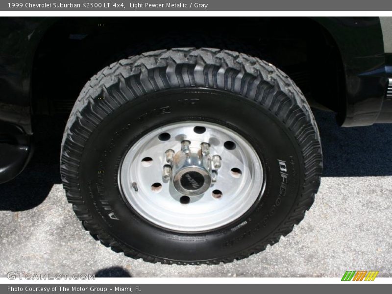Light Pewter Metallic / Gray 1999 Chevrolet Suburban K2500 LT 4x4