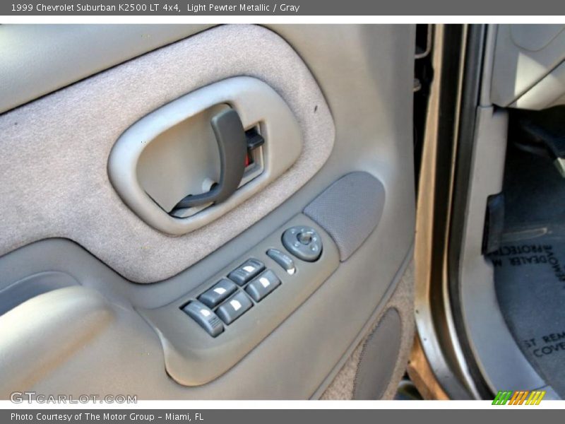Light Pewter Metallic / Gray 1999 Chevrolet Suburban K2500 LT 4x4