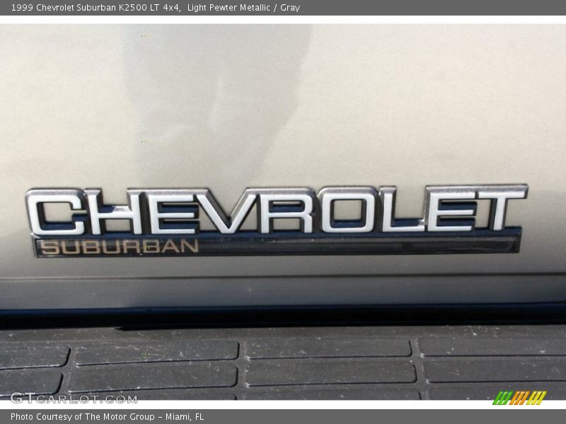 Light Pewter Metallic / Gray 1999 Chevrolet Suburban K2500 LT 4x4
