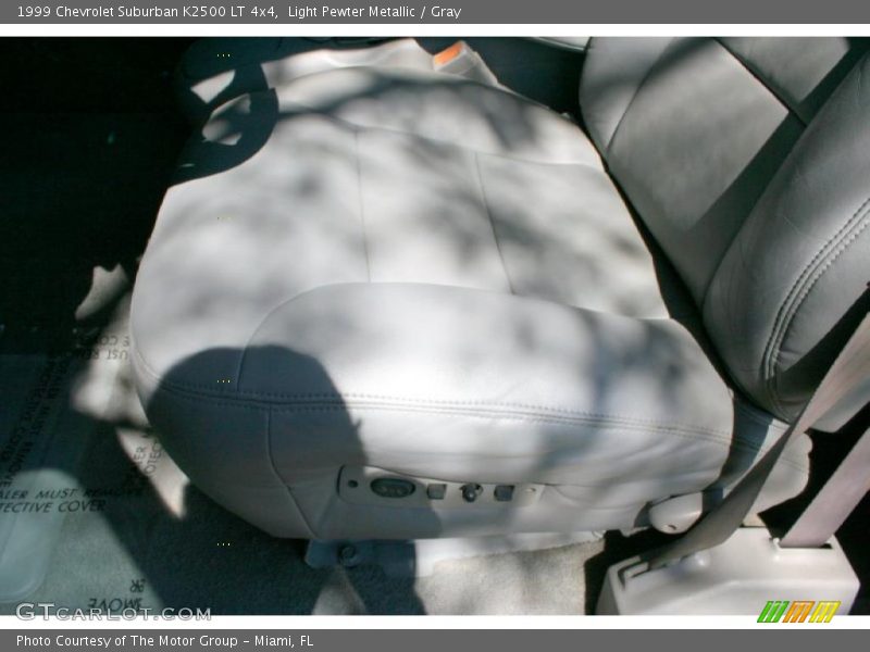 Light Pewter Metallic / Gray 1999 Chevrolet Suburban K2500 LT 4x4