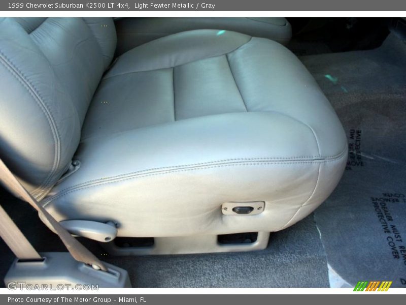 Light Pewter Metallic / Gray 1999 Chevrolet Suburban K2500 LT 4x4