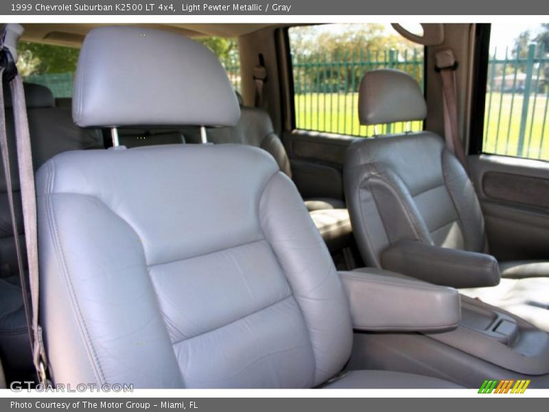 Light Pewter Metallic / Gray 1999 Chevrolet Suburban K2500 LT 4x4