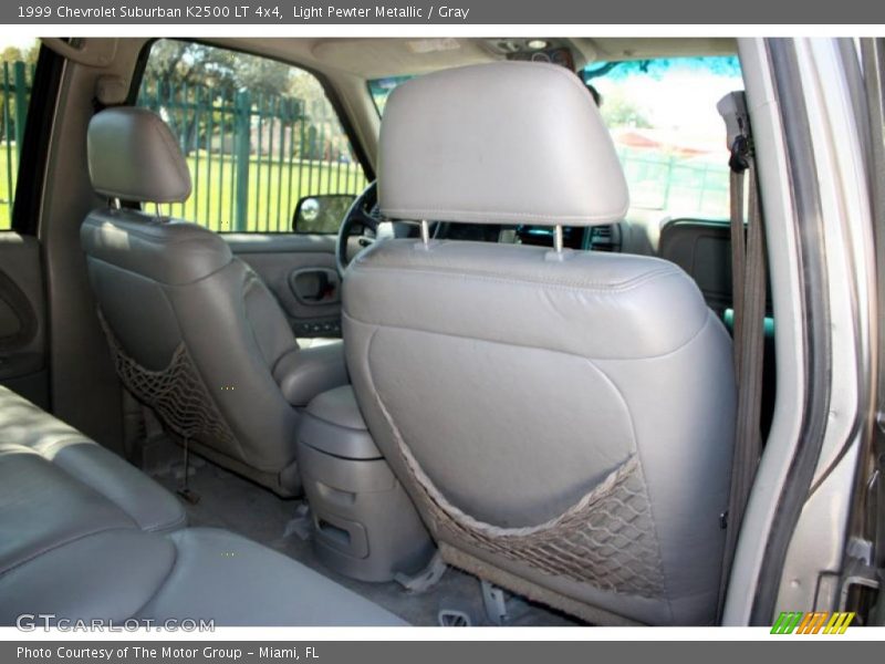Light Pewter Metallic / Gray 1999 Chevrolet Suburban K2500 LT 4x4