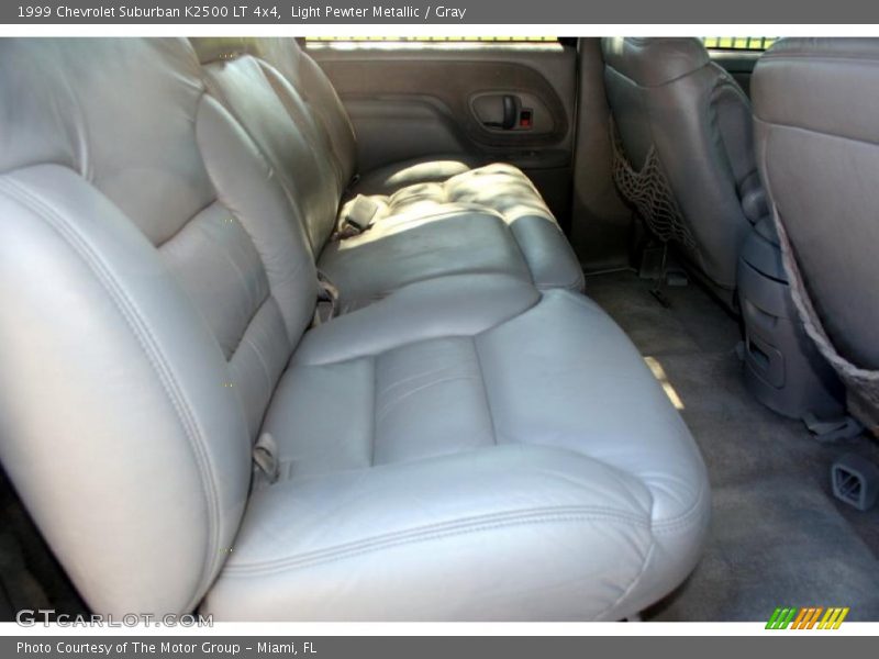 Light Pewter Metallic / Gray 1999 Chevrolet Suburban K2500 LT 4x4