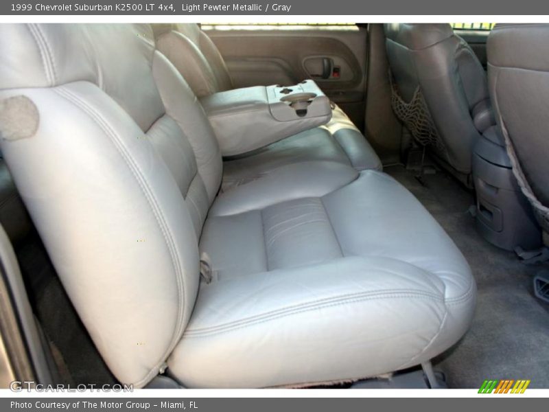 Light Pewter Metallic / Gray 1999 Chevrolet Suburban K2500 LT 4x4
