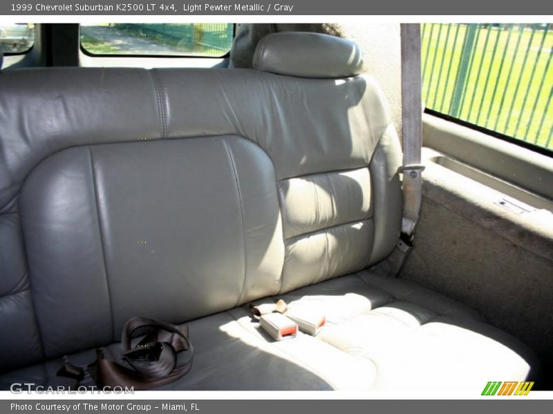 Light Pewter Metallic / Gray 1999 Chevrolet Suburban K2500 LT 4x4