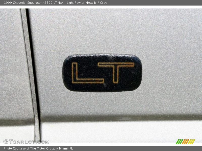 Light Pewter Metallic / Gray 1999 Chevrolet Suburban K2500 LT 4x4