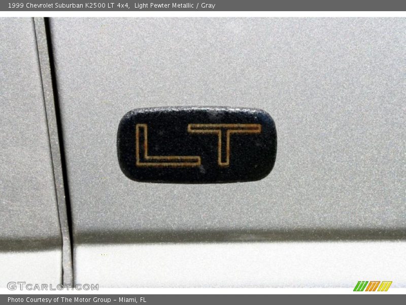 Light Pewter Metallic / Gray 1999 Chevrolet Suburban K2500 LT 4x4