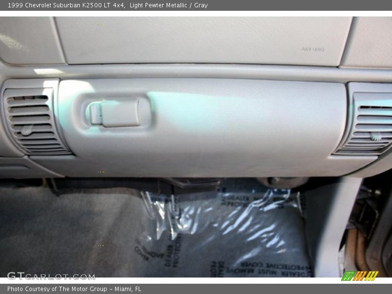 Light Pewter Metallic / Gray 1999 Chevrolet Suburban K2500 LT 4x4