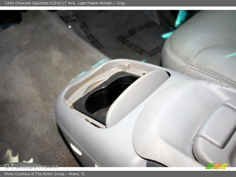Light Pewter Metallic / Gray 1999 Chevrolet Suburban K2500 LT 4x4
