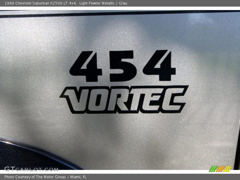 Light Pewter Metallic / Gray 1999 Chevrolet Suburban K2500 LT 4x4