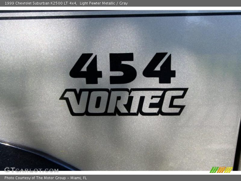 Light Pewter Metallic / Gray 1999 Chevrolet Suburban K2500 LT 4x4