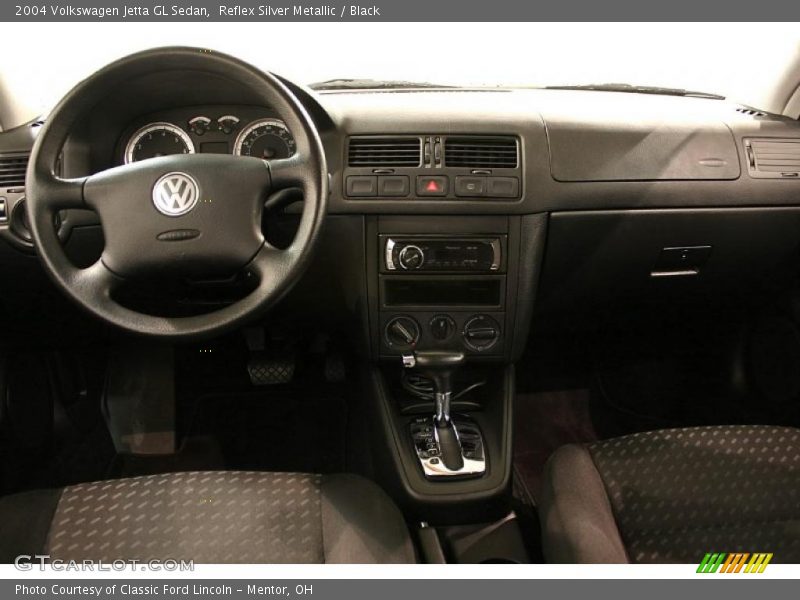 Reflex Silver Metallic / Black 2004 Volkswagen Jetta GL Sedan