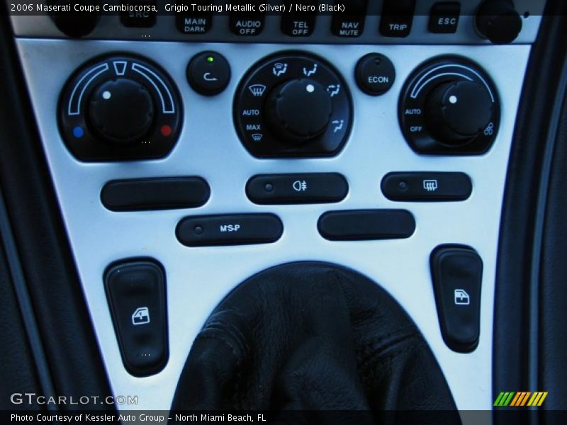 Controls of 2006 Coupe Cambiocorsa