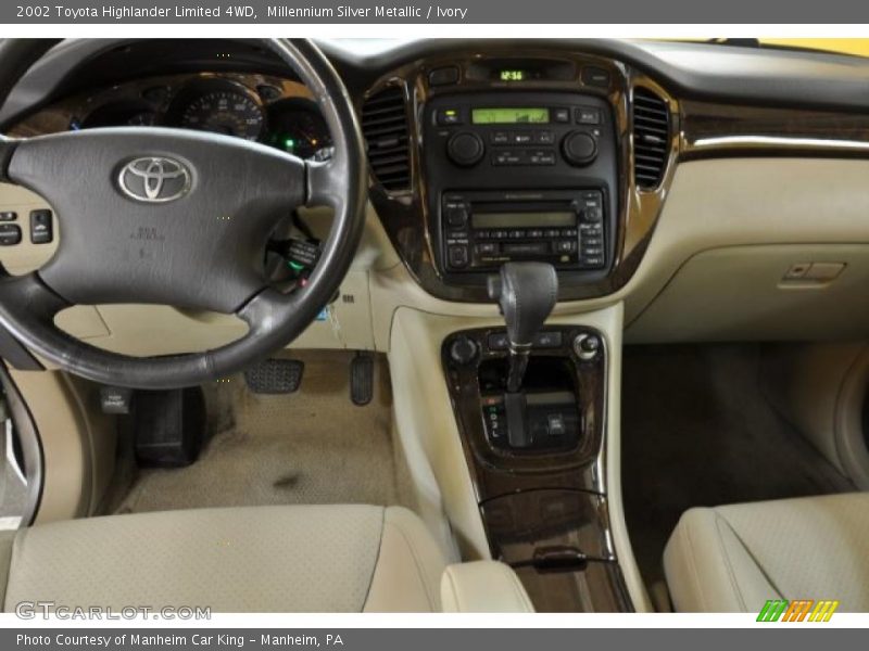 Millennium Silver Metallic / Ivory 2002 Toyota Highlander Limited 4WD