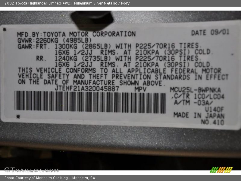 Millennium Silver Metallic / Ivory 2002 Toyota Highlander Limited 4WD