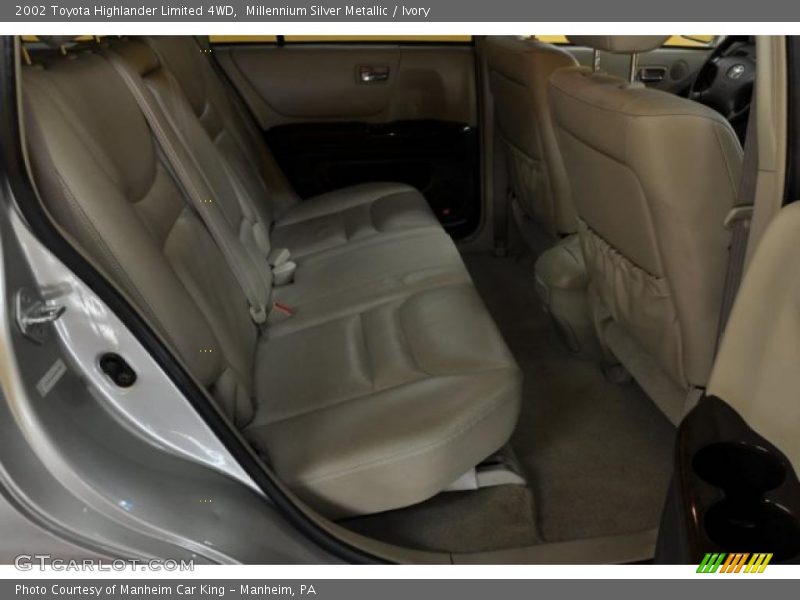 Millennium Silver Metallic / Ivory 2002 Toyota Highlander Limited 4WD