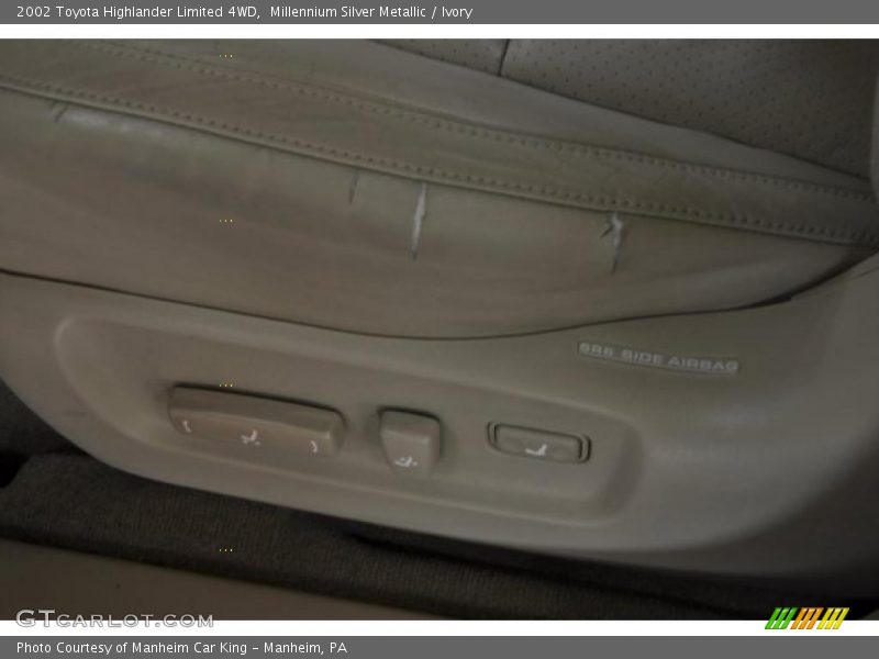 Millennium Silver Metallic / Ivory 2002 Toyota Highlander Limited 4WD