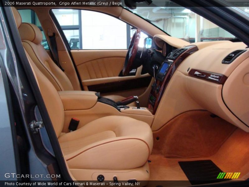 Grigio Alfieri Metallic (Grey) / Beige 2006 Maserati Quattroporte