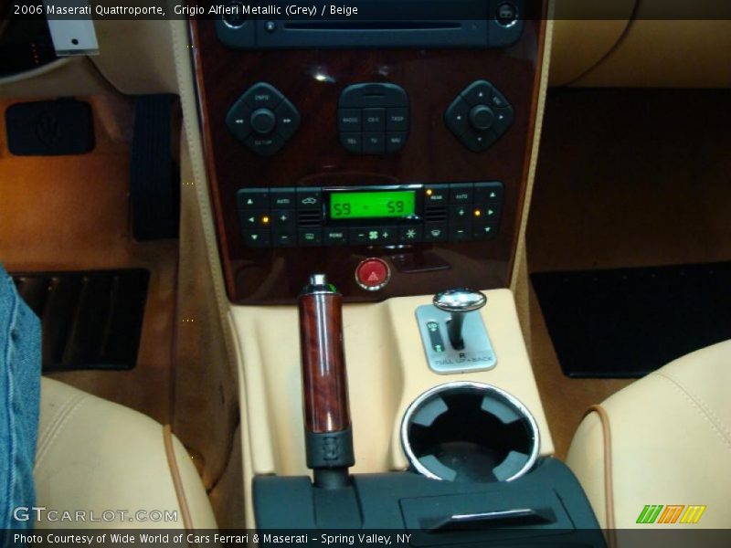 Grigio Alfieri Metallic (Grey) / Beige 2006 Maserati Quattroporte