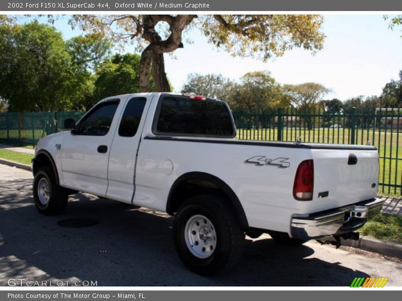 Oxford White / Medium Graphite 2002 Ford F150 XL SuperCab 4x4