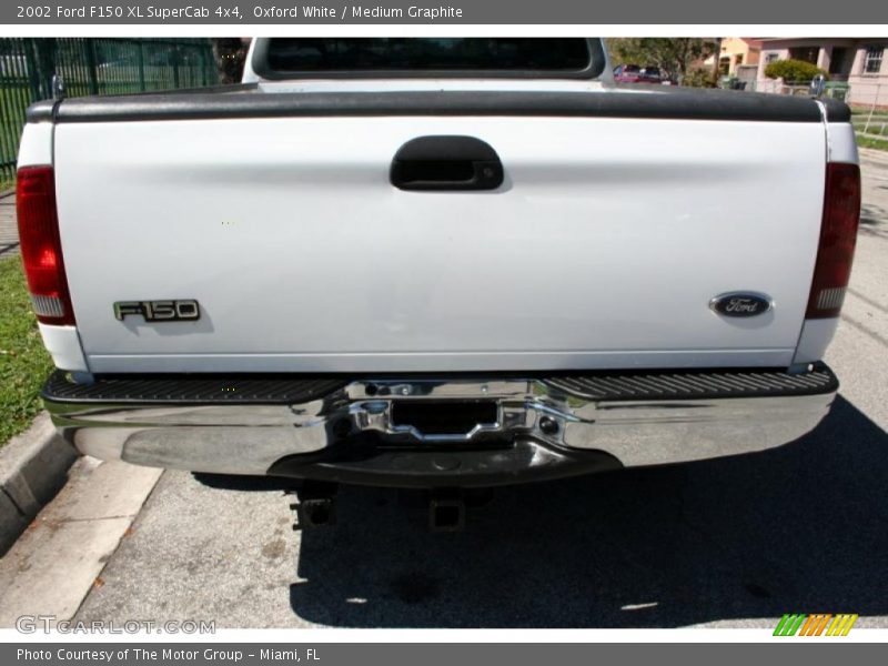Oxford White / Medium Graphite 2002 Ford F150 XL SuperCab 4x4