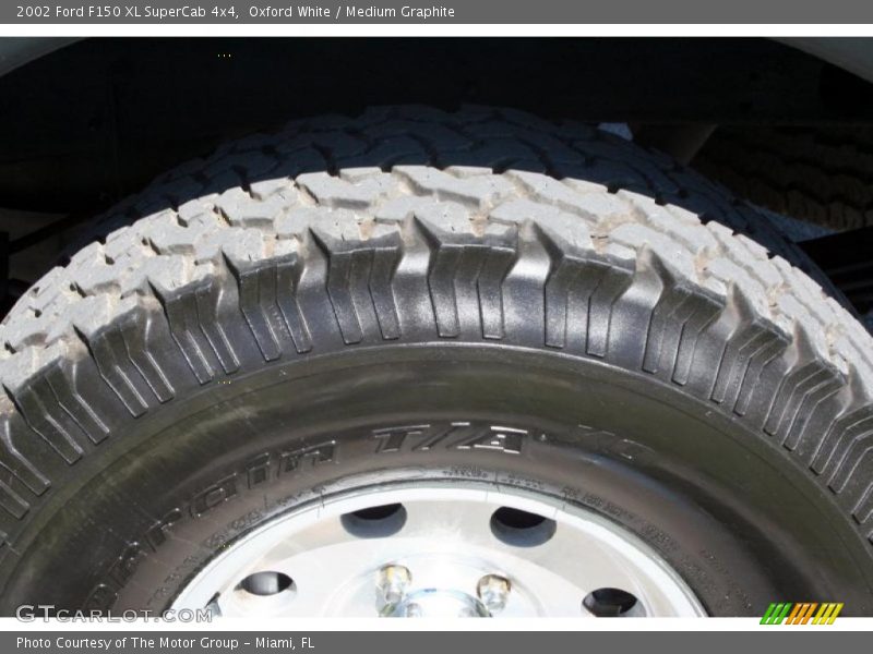Oxford White / Medium Graphite 2002 Ford F150 XL SuperCab 4x4