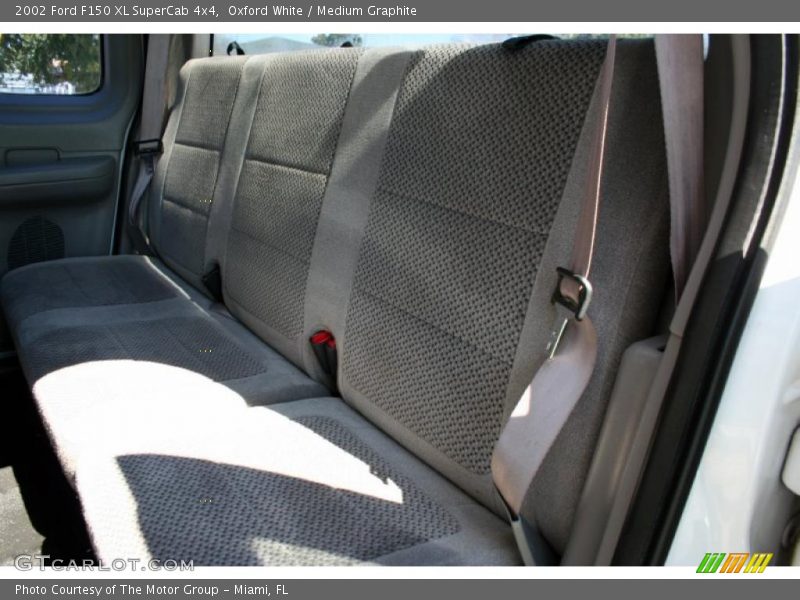 Oxford White / Medium Graphite 2002 Ford F150 XL SuperCab 4x4