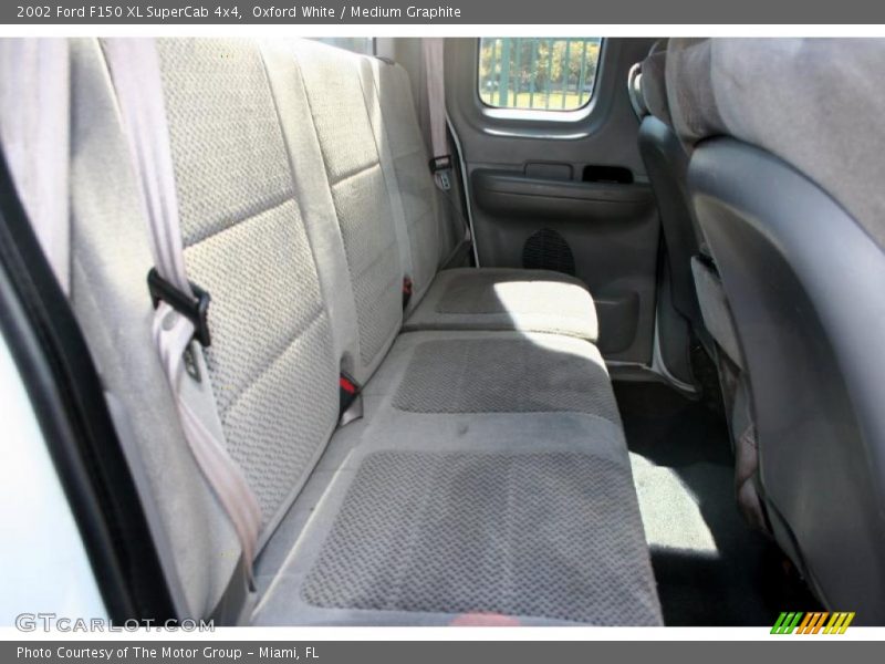 Oxford White / Medium Graphite 2002 Ford F150 XL SuperCab 4x4