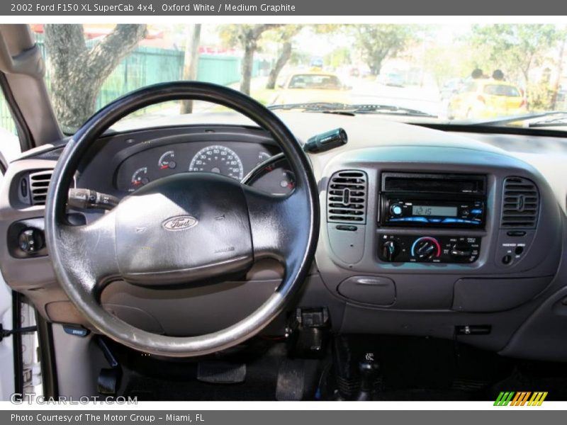 Dashboard of 2002 F150 XL SuperCab 4x4