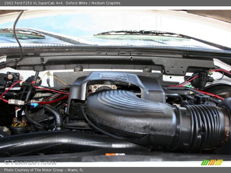 Oxford White / Medium Graphite 2002 Ford F150 XL SuperCab 4x4