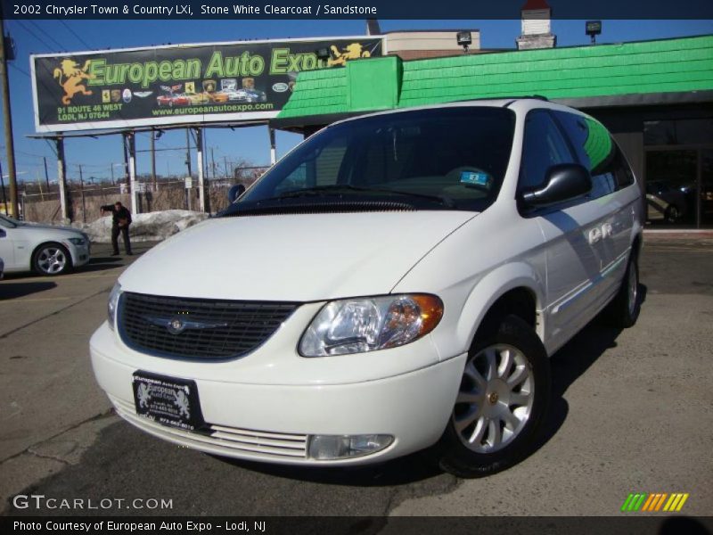 Stone White Clearcoat / Sandstone 2002 Chrysler Town & Country LXi
