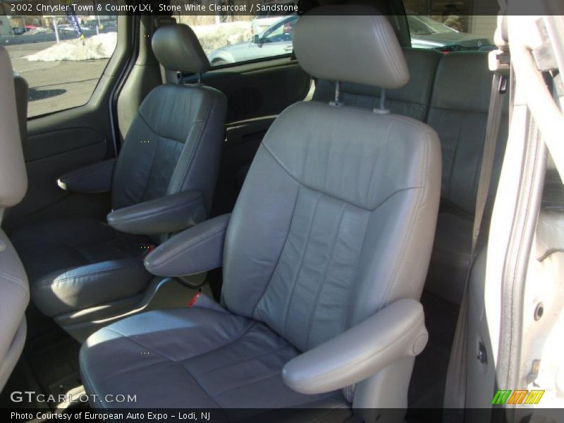 Stone White Clearcoat / Sandstone 2002 Chrysler Town & Country LXi