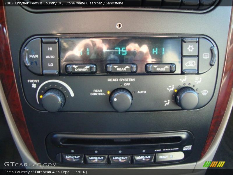 Controls of 2002 Town & Country LXi