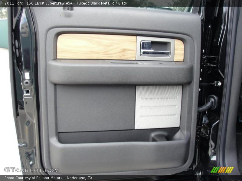 Door Panel of 2011 F150 Lariat SuperCrew 4x4